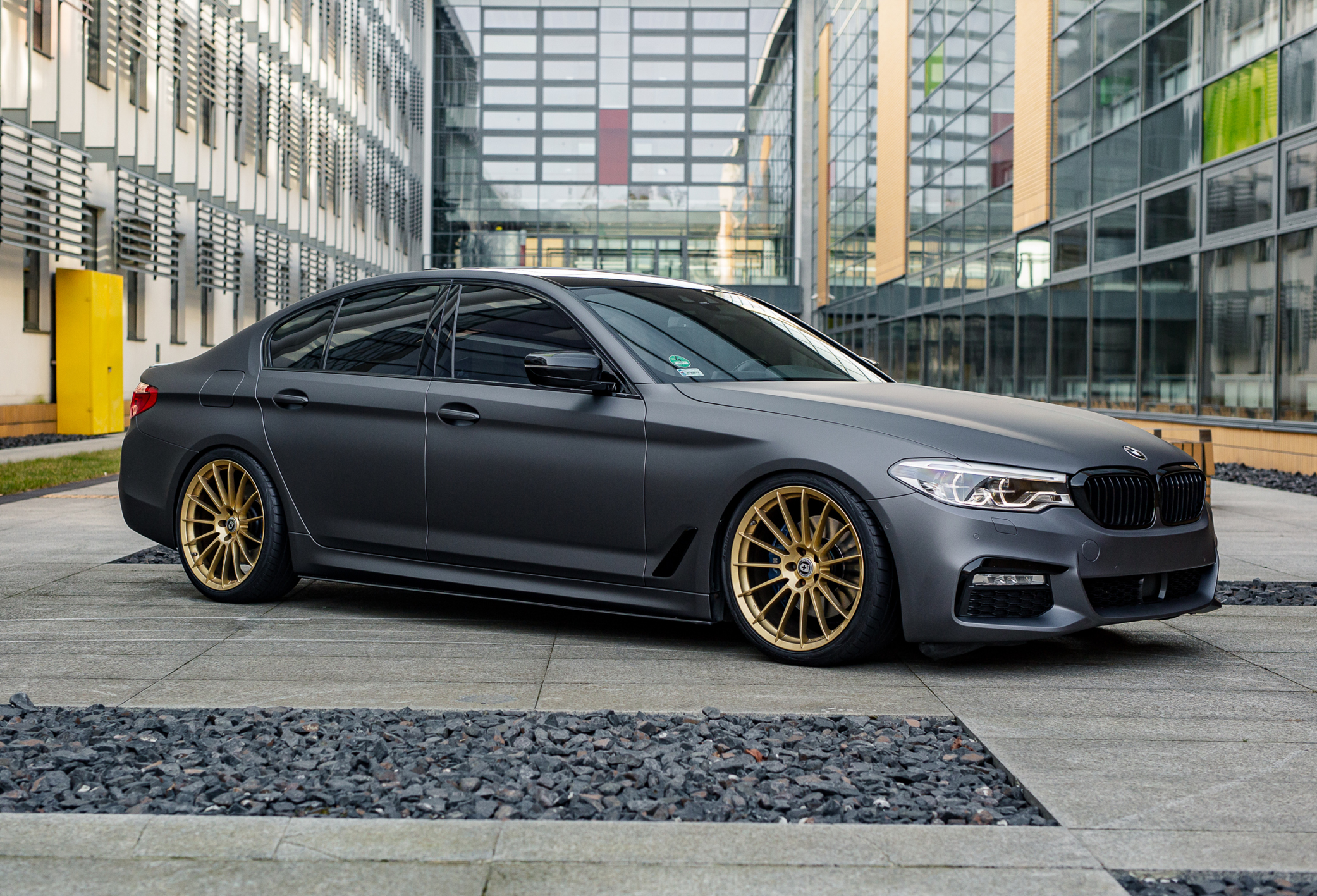 Image - Featured Image - Arlon Premium Colour Change Cast Wrap Gloss -  2